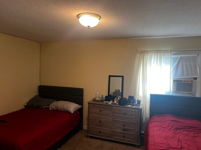 Building Photo - Fairmount Place Apartments