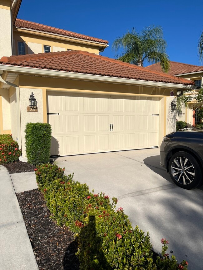 Building Photo - 7877 Clemson St