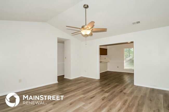 Building Photo - 3505 Dorchester Dr