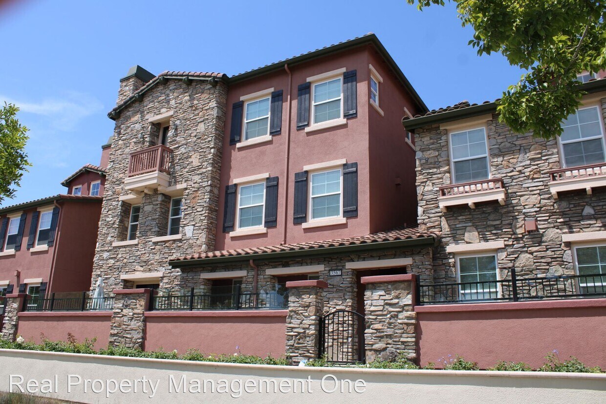 Primary Photo - 4 br, 4 bath House - 3567 Central Pkwy