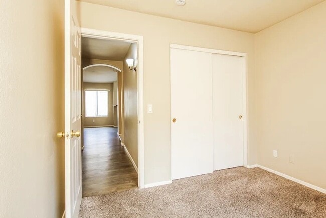 Building Photo - 2047 N 90th Ln