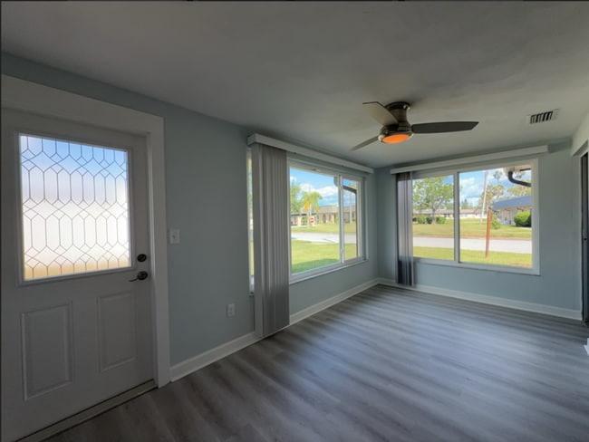 Foto del edificio - 4411 Rustic Dr