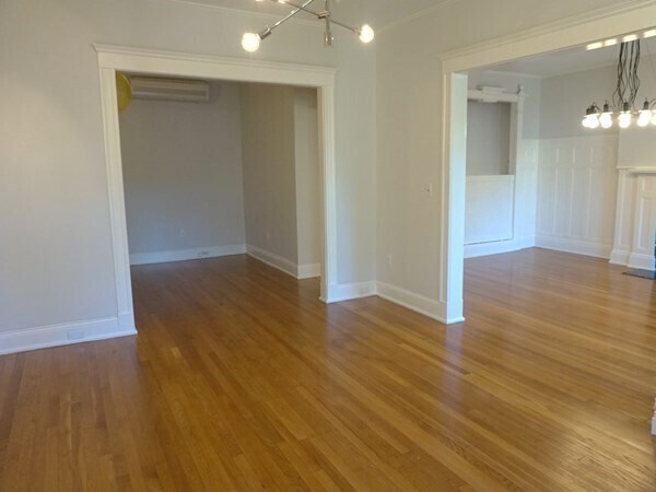 Foto del edificio - 35 University Rd