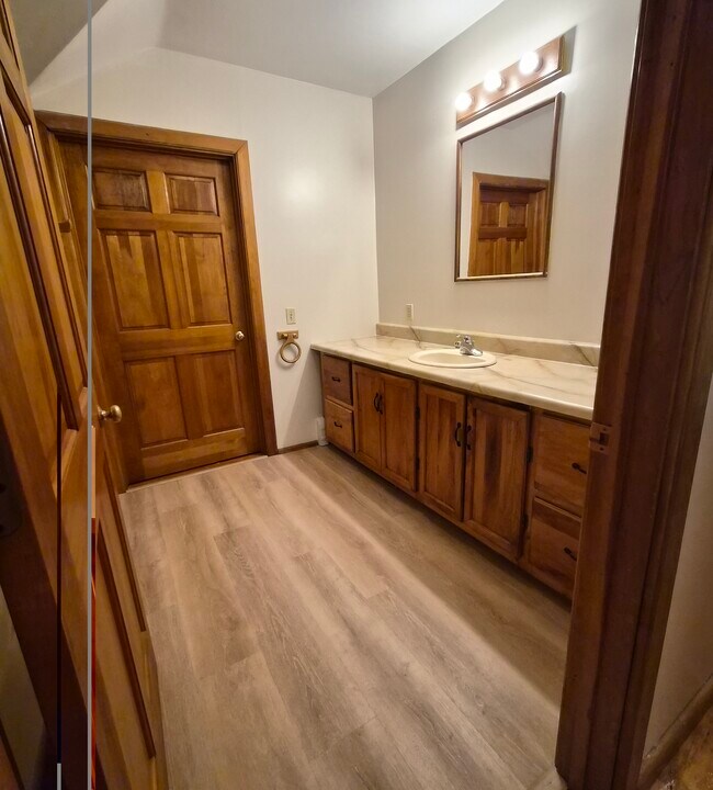 Foto del edificio - 64 King St