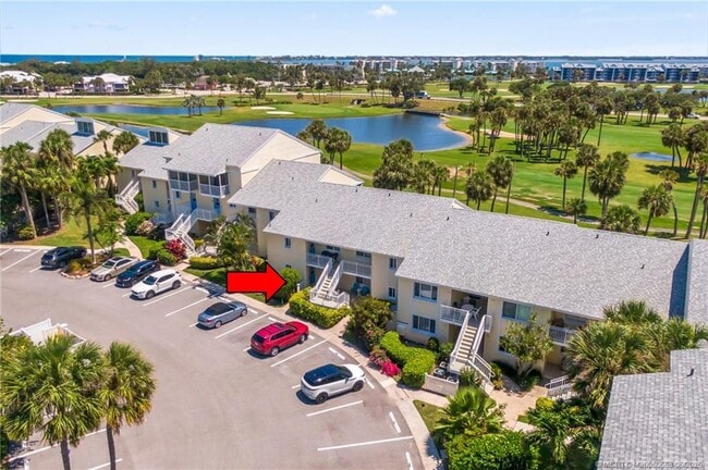 Building Photo - 5571 NE Gulfstream Way