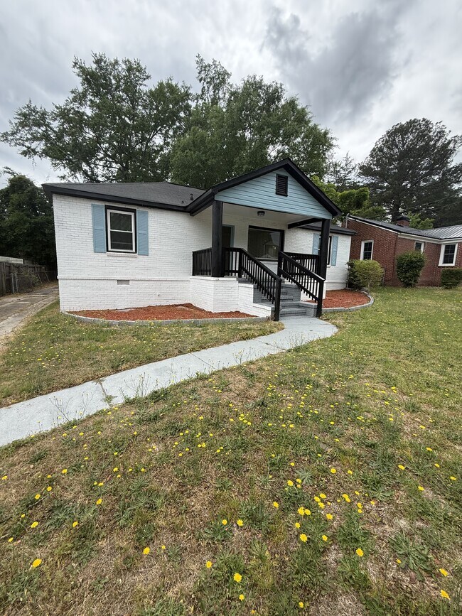 Foto del edificio - 2822 E Wynnton Ln