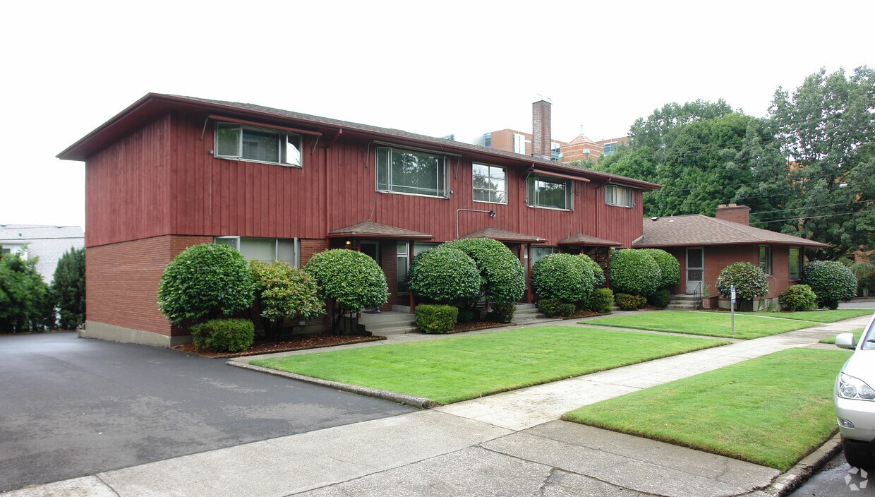 Primary Photo - 4609 NE Hoyt