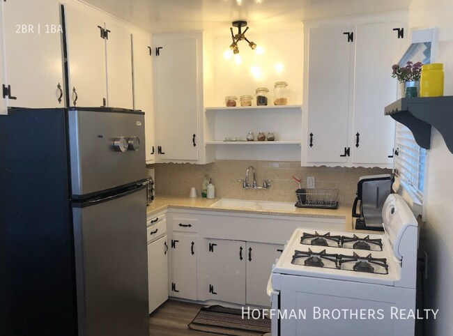 Foto del edificio - 12429 Chandler Blvd