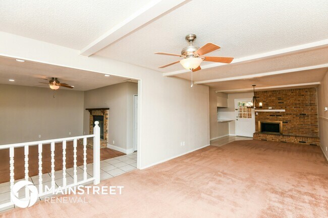 Foto del edificio - 1034 Meadowbrook Dr