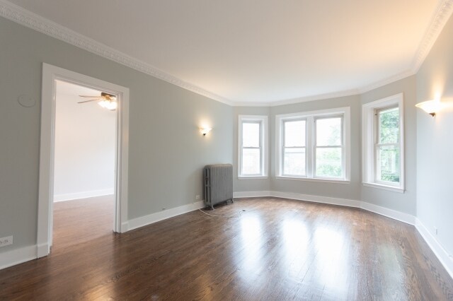 Foto del edificio - 1730 W Foster Ave