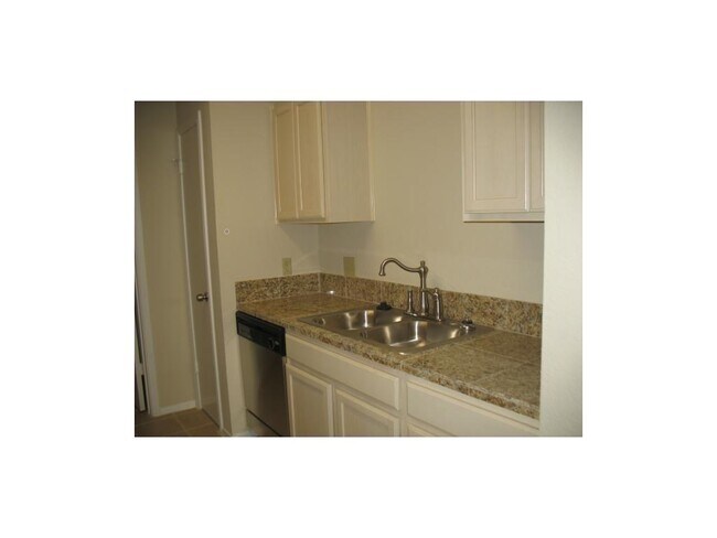 Building Photo - 12310 Abney Dr