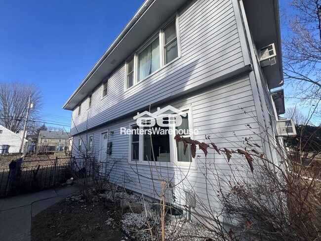 Foto del edificio - 5832 Washburn Ave S