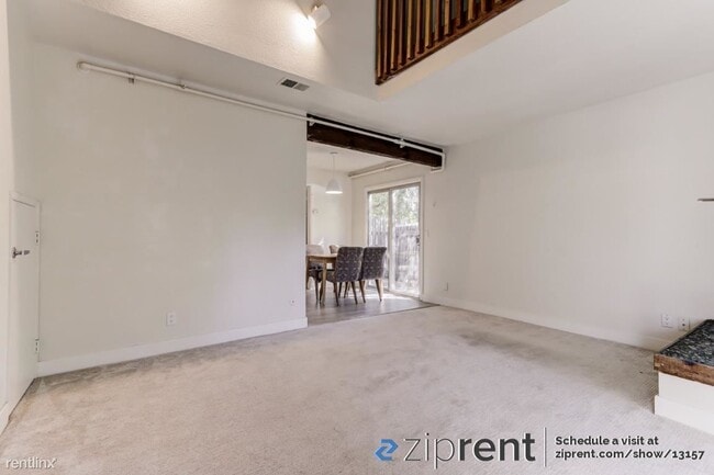 Building Photo - 3 br, 2 bath Townhome - 1311 Drake Drive, ...