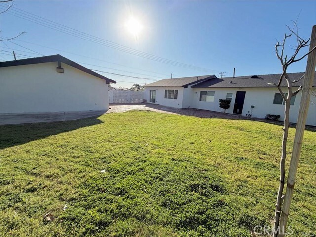 Foto del edificio - 12472 Woodlawn Ave