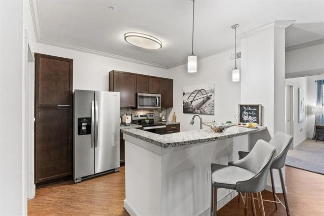 Foto del edificio - 10800 Lakeline Blvd