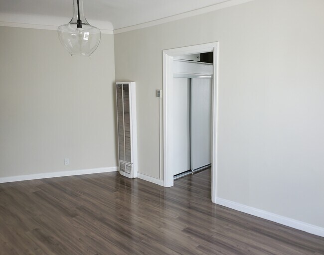 Living Room Heater and Hallway - 851 Sanborn Ave
