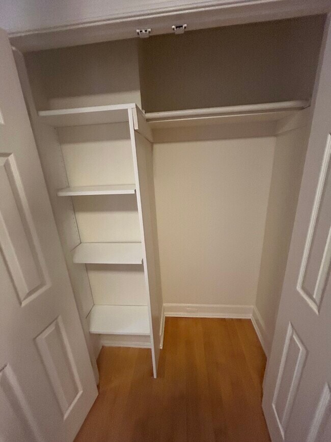 Foto del edificio - 415 E Capitol St SE