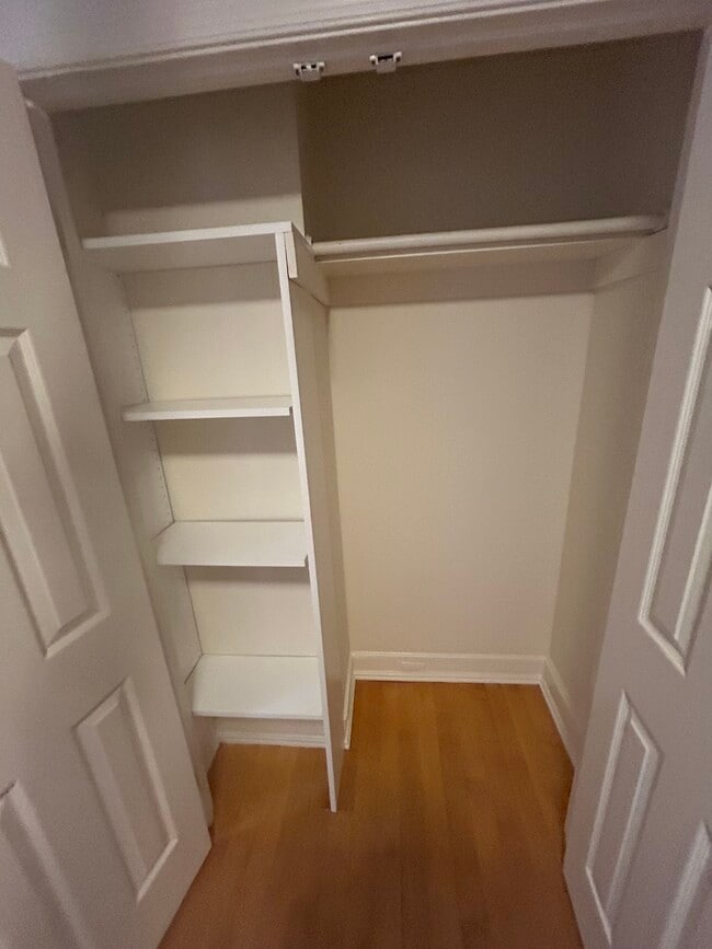 Building Photo - 415 E Capitol St SE