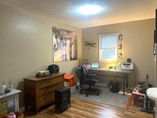 Foto del edificio - 532 Gilbert Ave