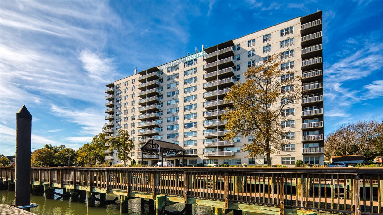 Primary Photo - The Lafayette Apartments