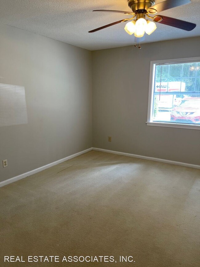 Building Photo - 2 br, 2 bath House - 107 Scott Lane