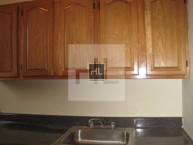 Foto del edificio - 833 Saint Johns Pl