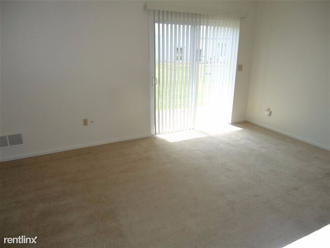 Foto del edificio - 2 br, 1 bath Townhome - 731 Hemlock Square