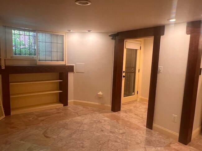 Foto del edificio - 1878 Monroe St NW