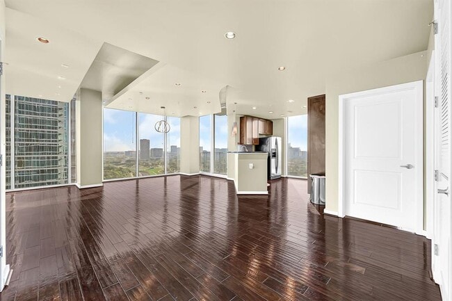 Building Photo - 5925 Almeda Rd