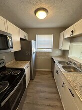 Building Photo - 6219 Graceland Ave