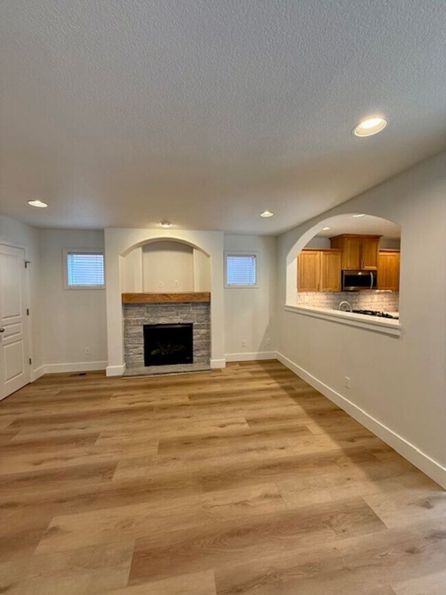 Foto del edificio - Beautifully renovated in NW Bend!  A/C!