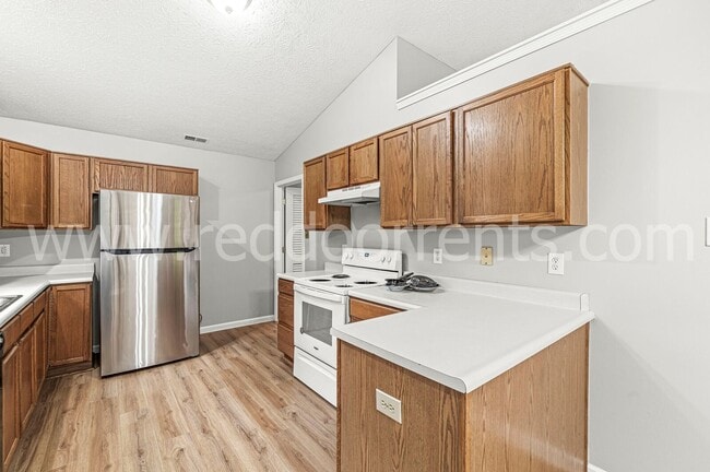 Building Photo - 10015 Miranda Cir