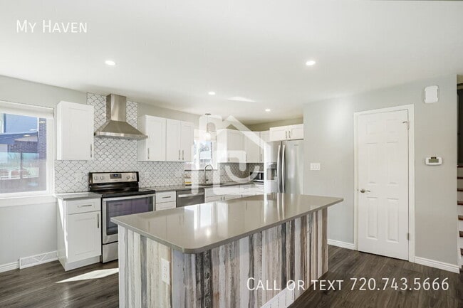 Building Photo - 5287 Indiana St