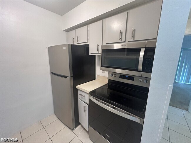 Foto del edificio - 1228 SE 24th Ave