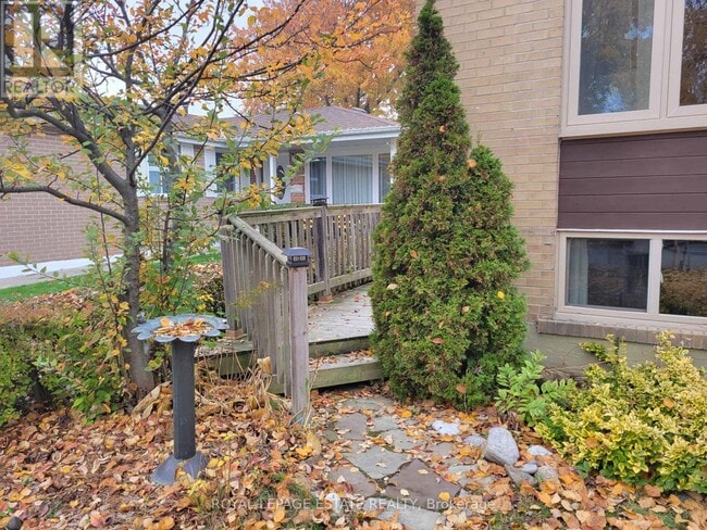 Building Photo - 256 Sylvan Ave