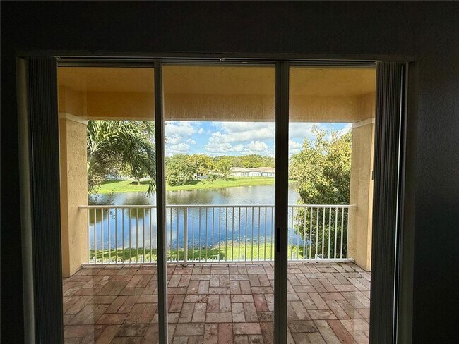 Foto del edificio - 2132 SW 118th Ave
