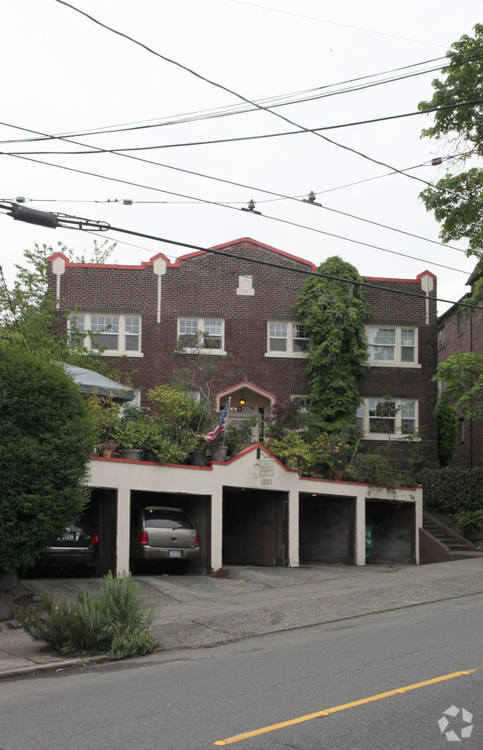 Building Photo - Park Rose Terrace