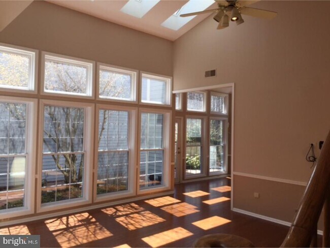 Foto del edificio - 9 Stonebridge Ln