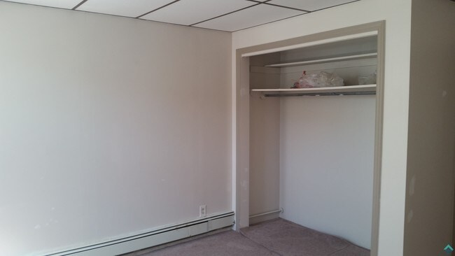 Building Photo - 6433 Admiral Ave