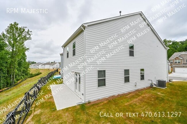 Building Photo - 853 Bentley Dr