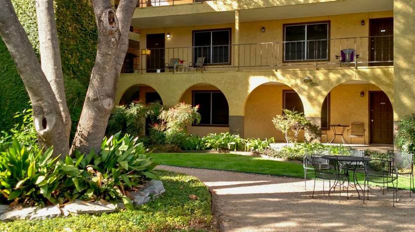 Courtyard View - 2202 North Loop Boulevard