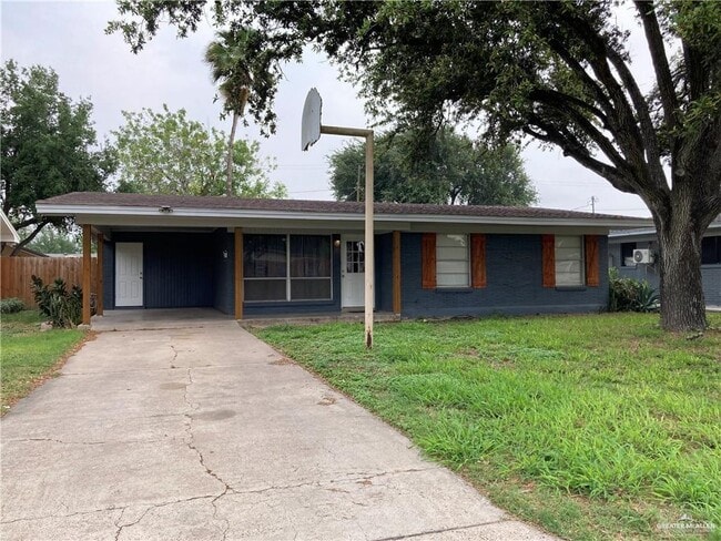 Foto del edificio - 14 Camellia Ave