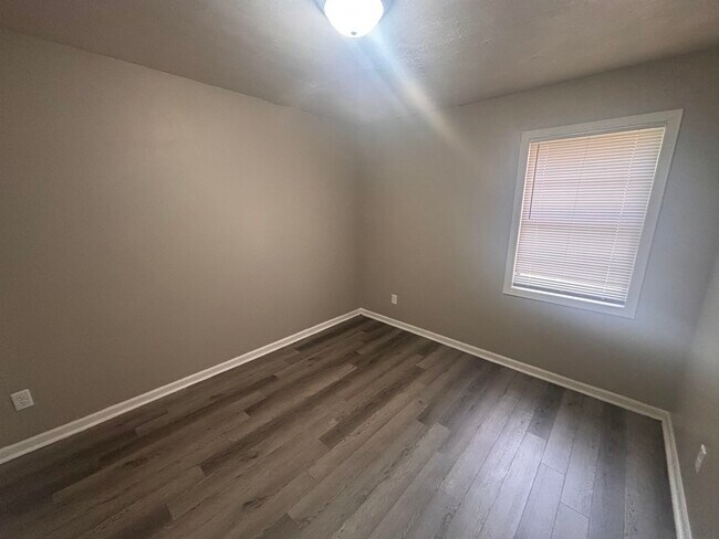Foto del edificio - 3021 Ashwood St