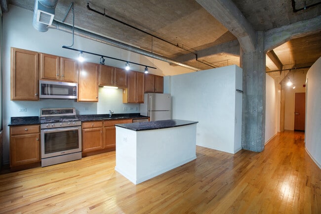 Photo - 210 S Desplaines St Apartment