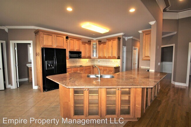 Foto del edificio - 5 br, 4 bath House - 119 Rainbow Glen Circle
