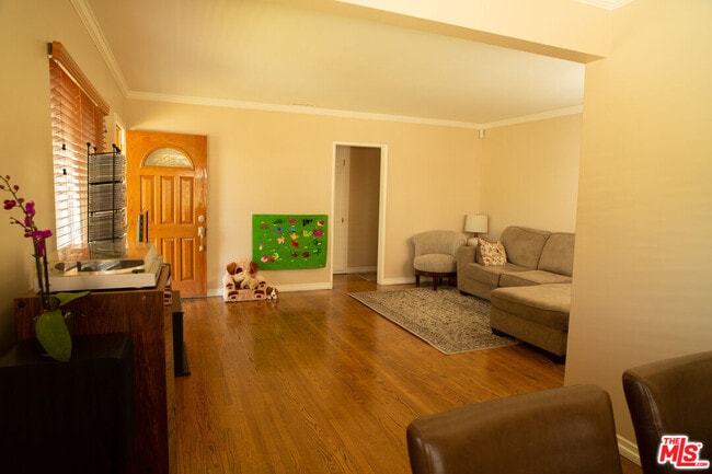 Building Photo - 5258 Thornburn St