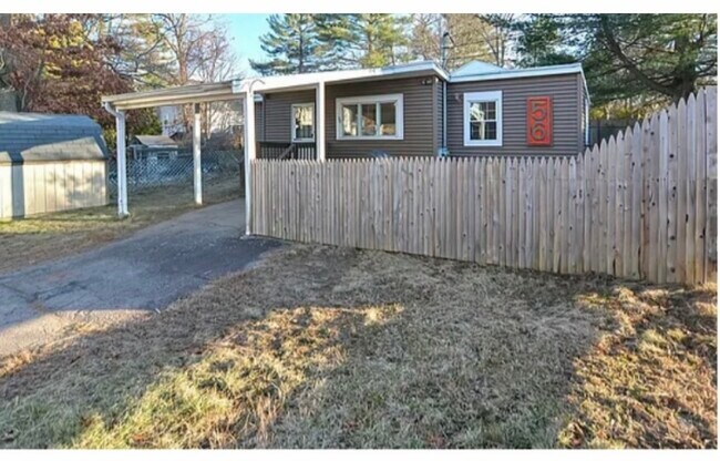 Foto del edificio - 56 S Shore Rd