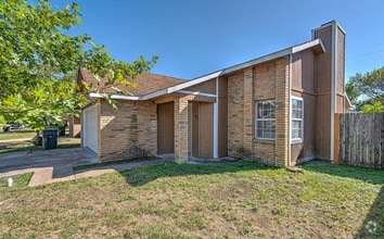 Building Photo - 2709 San Jacinto Rd