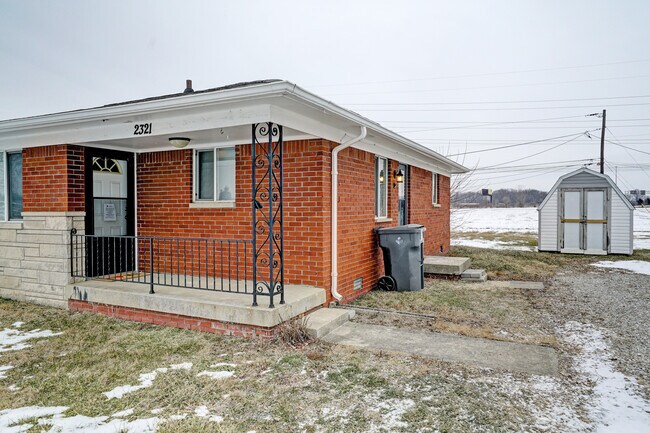 Exterior - 2321 S Hunter Rd