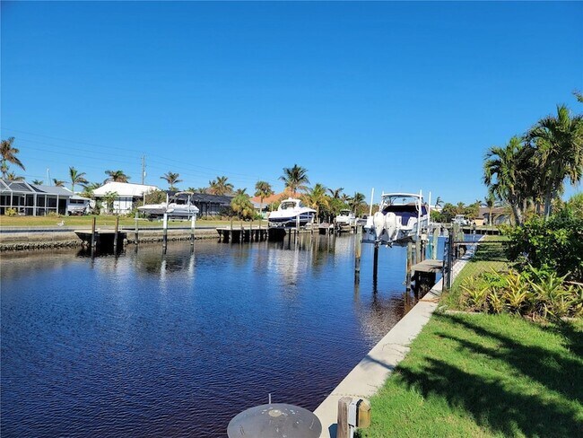 Foto del edificio - 1732 Boca Raton Ct